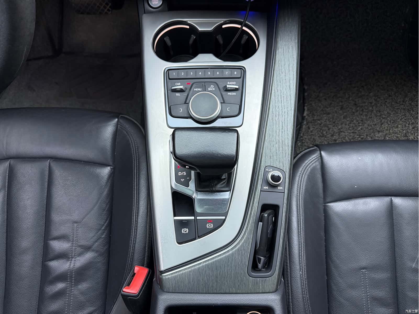 Audi A4L, 2017 9