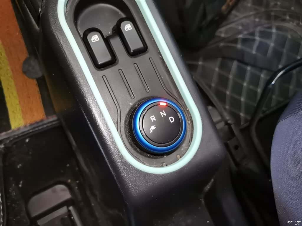 Wuling MINIEV, 2023 10