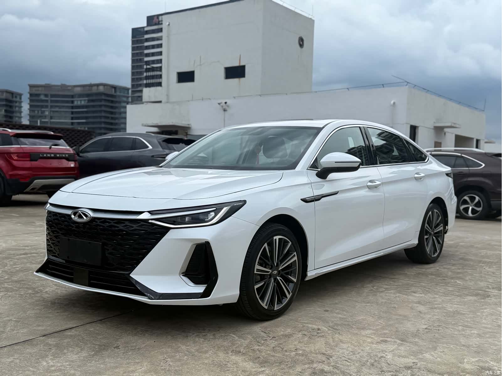 Chery Arrizo 8, 2024 1