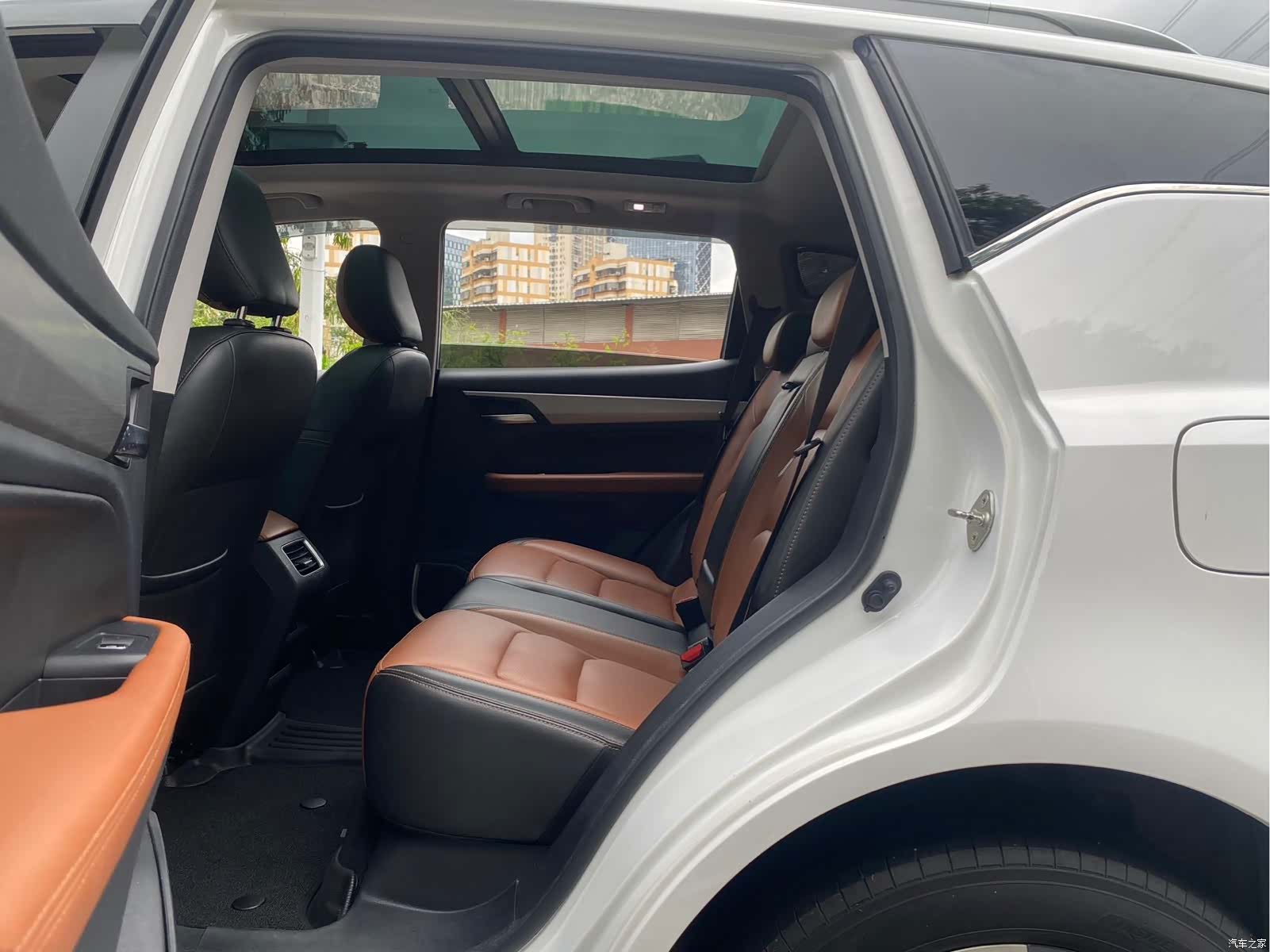 Geely X6, 2019 15