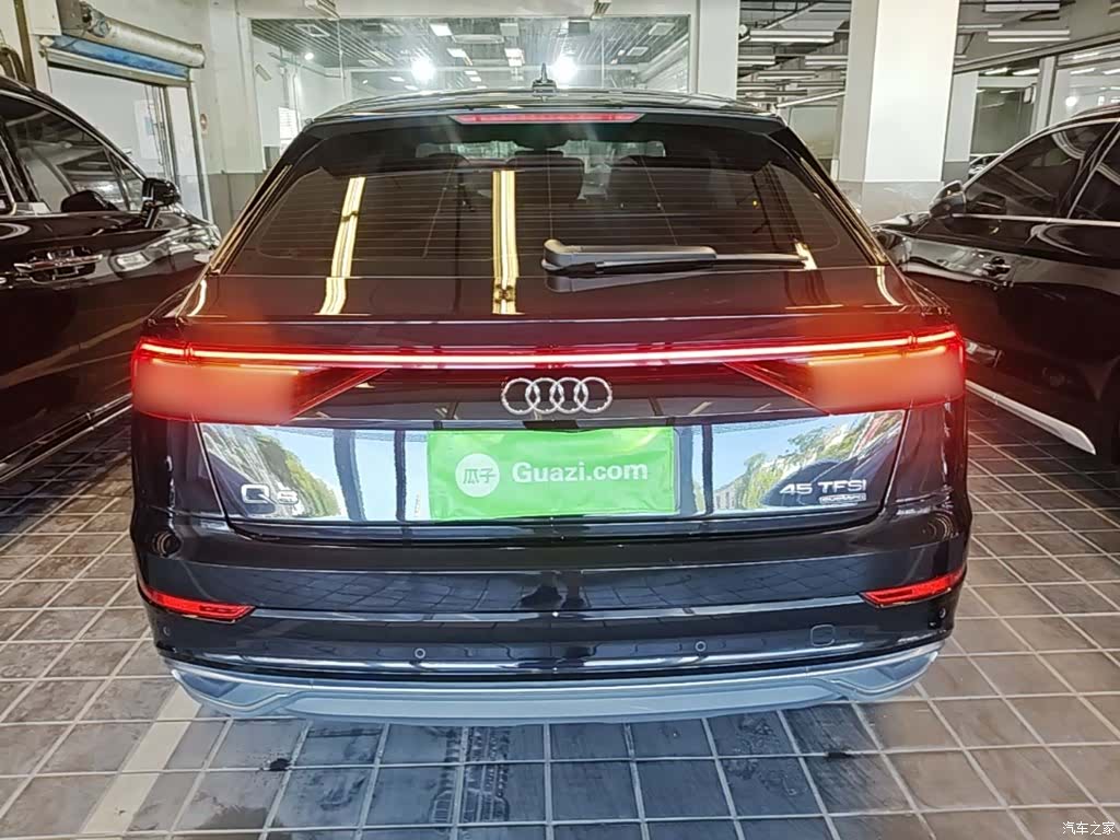 Audi Q8, 2021 6