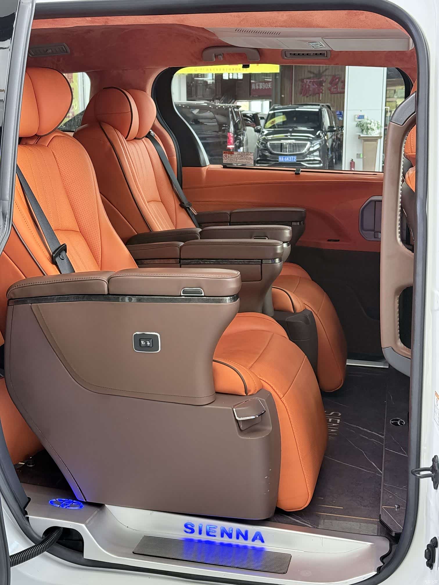 Toyota Sienna, 2023 10