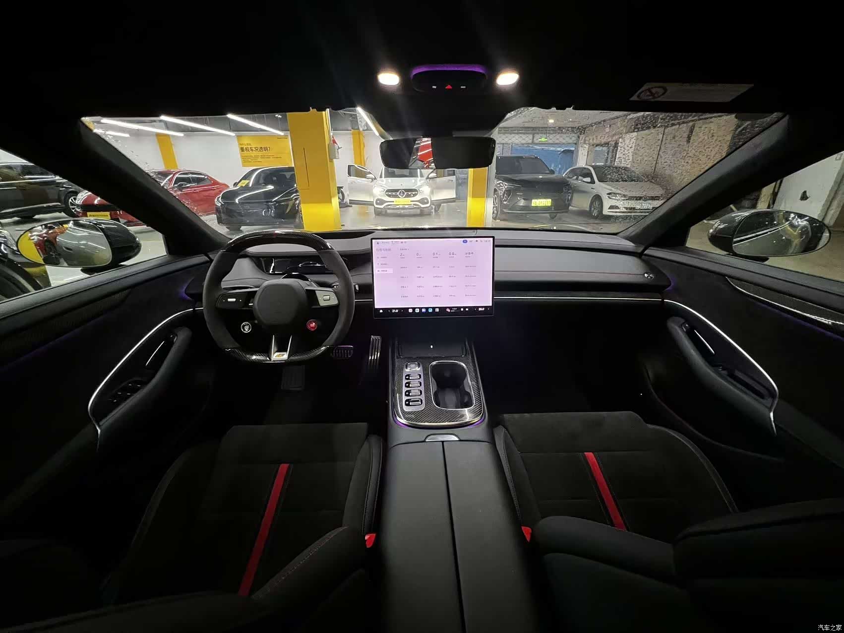 Xiaomi SU7, 2025 4