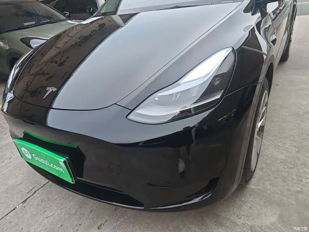 Tesla Model Y, 2022 18