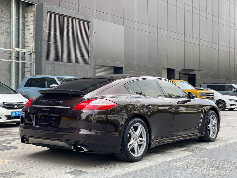 Porsche Panamera