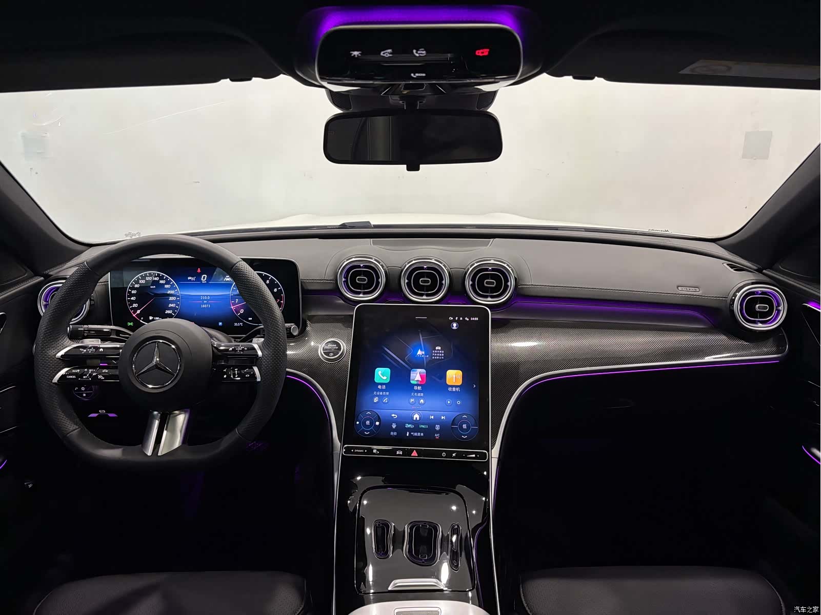 Mercedes-Benz C-Class, 2025 11