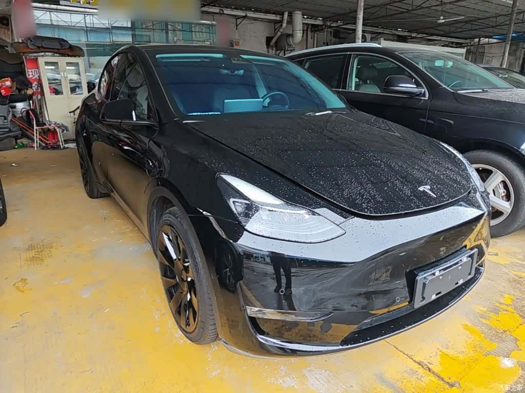 Tesla Model Y, 2021 4