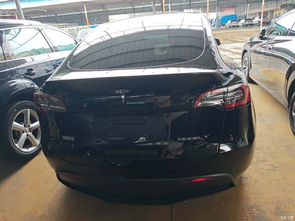 Tesla Model Y, 2021 6