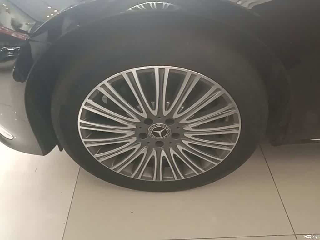 Mercedes-Benz E-Class, 2021 23