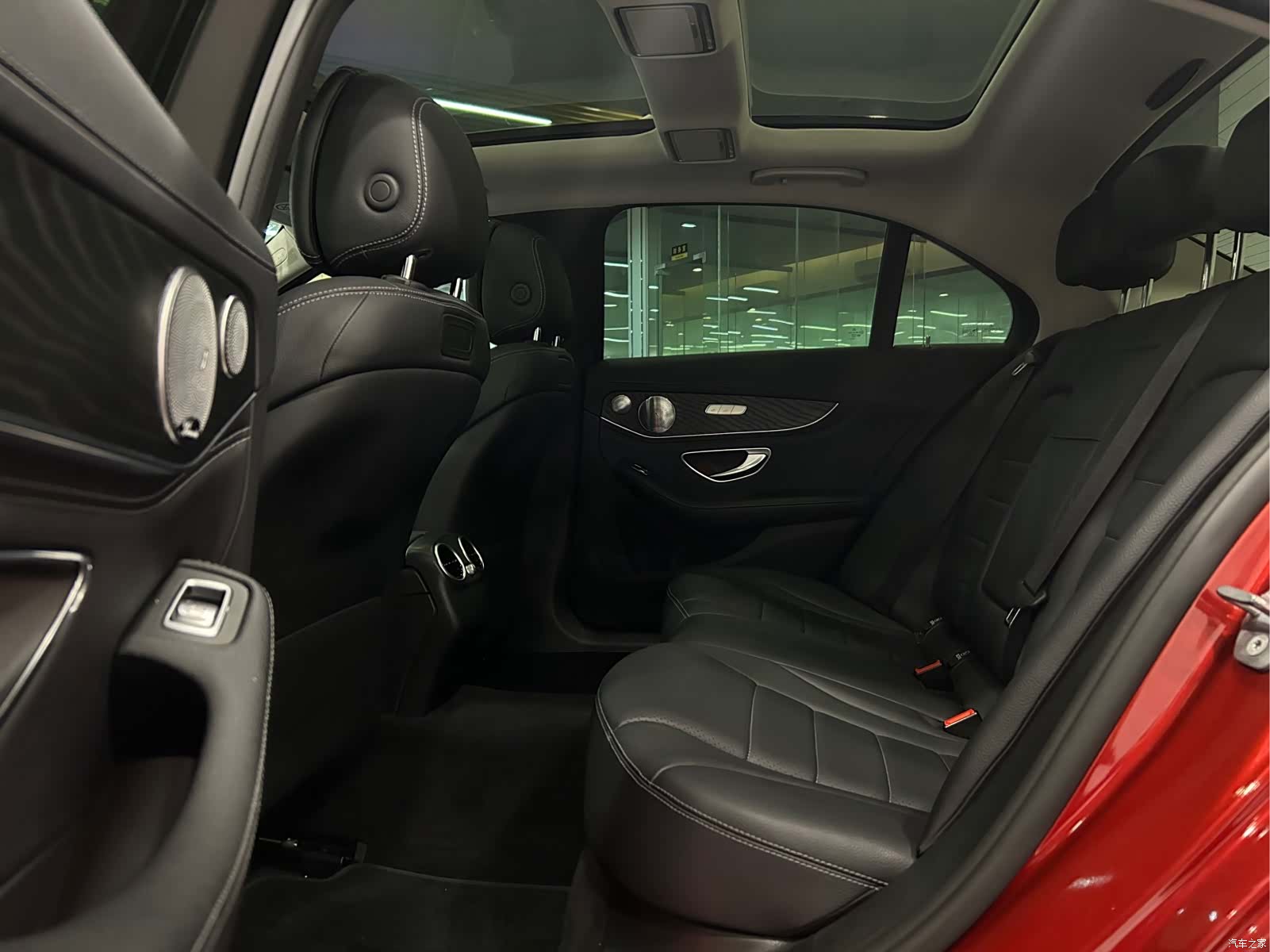 Mercedes-Benz C-Class, 2018 4