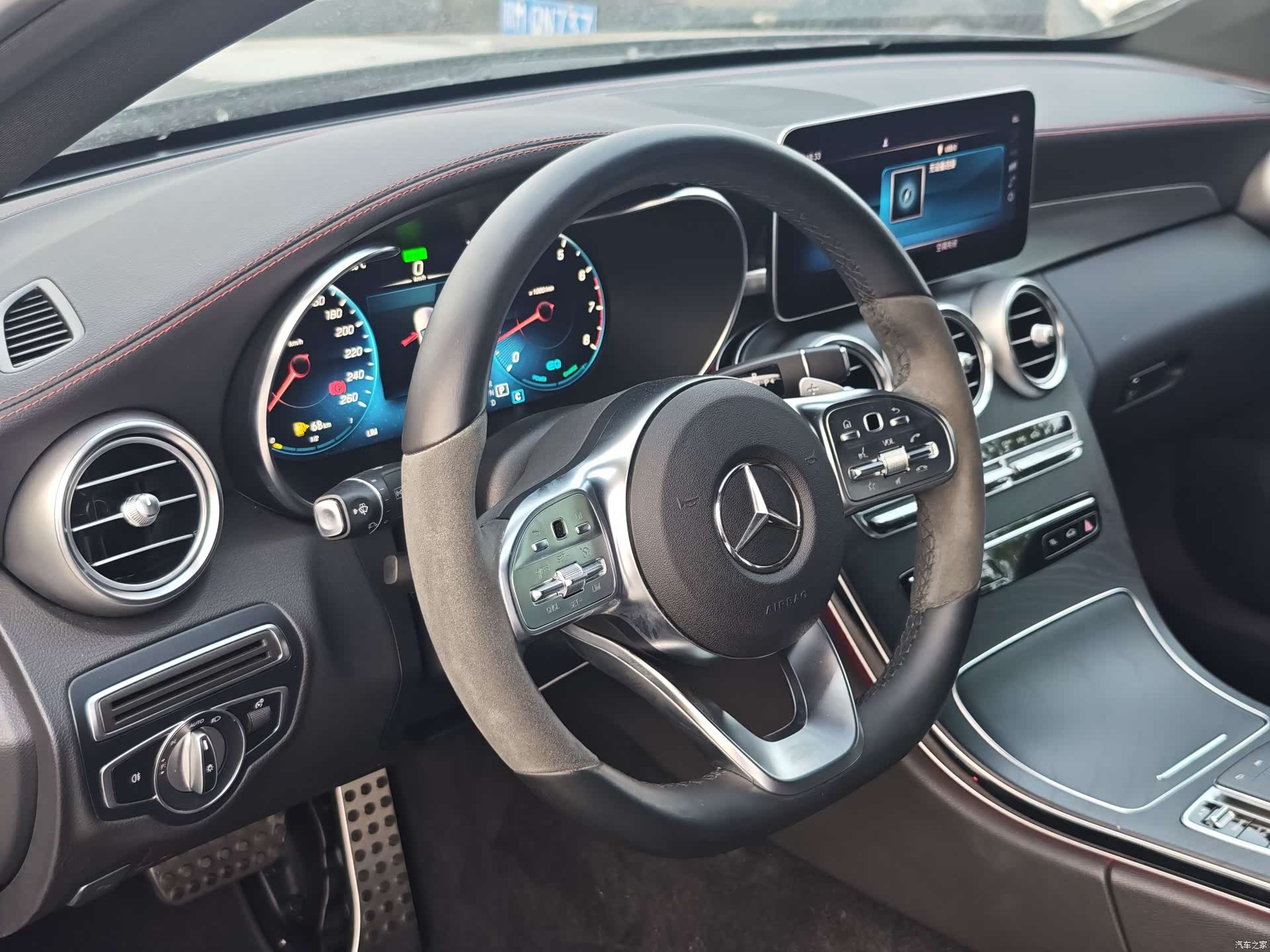 Mercedes-Benz C-Class, 2023 18
