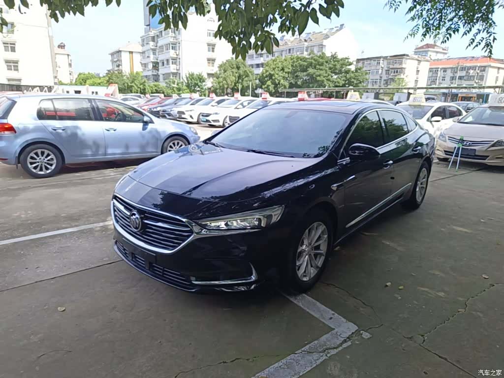 Buick LaCrosse, 2022 2
