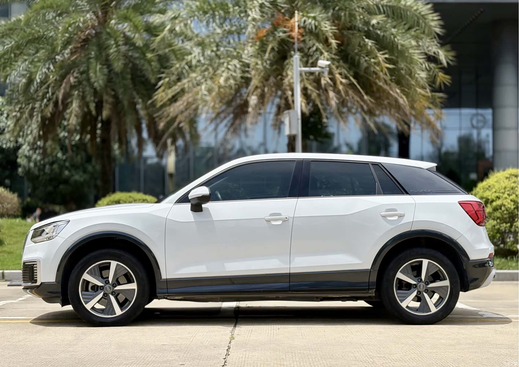 Audi e-tron, 2020 11