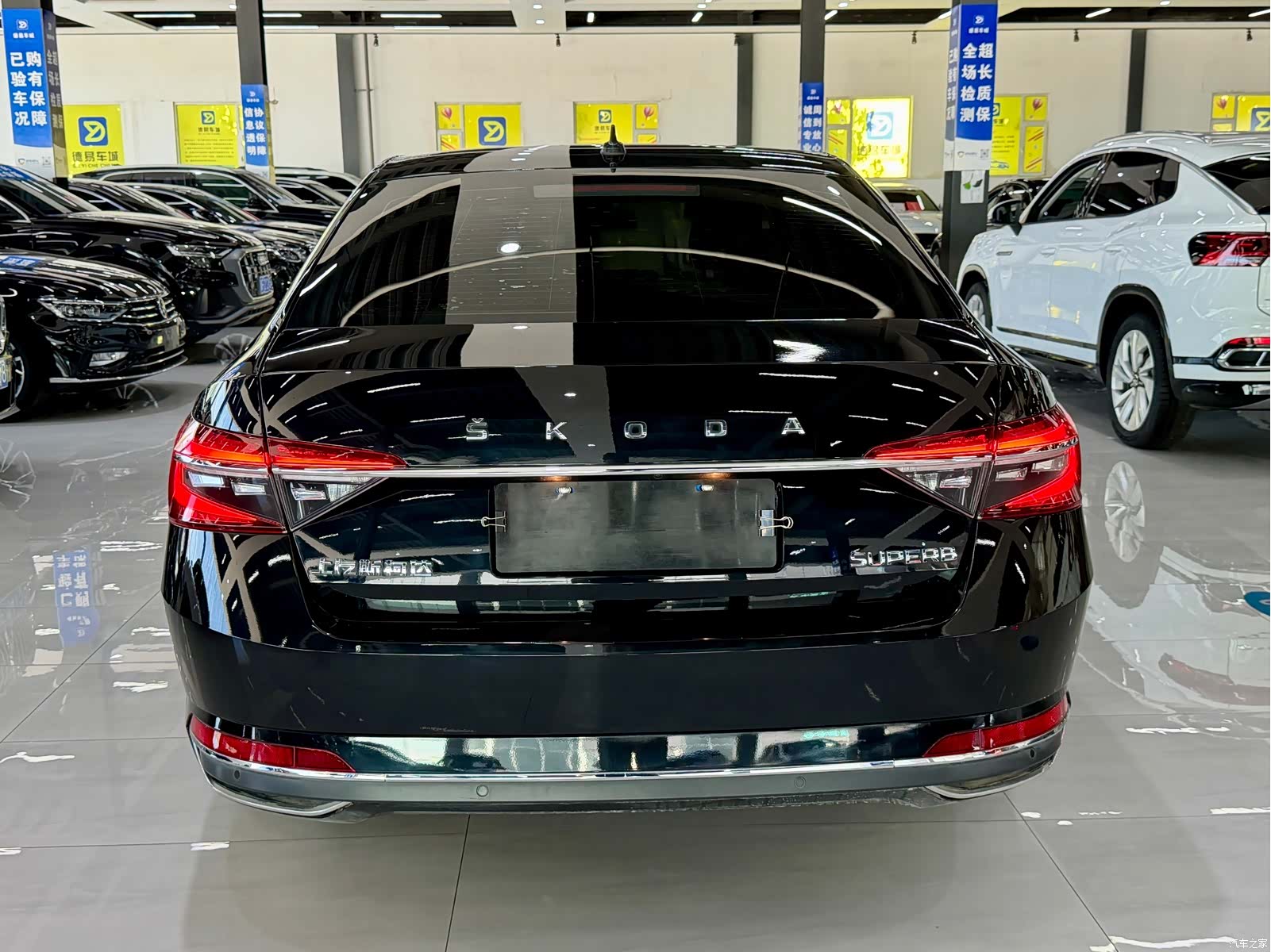 Skoda Superb, 2023 11