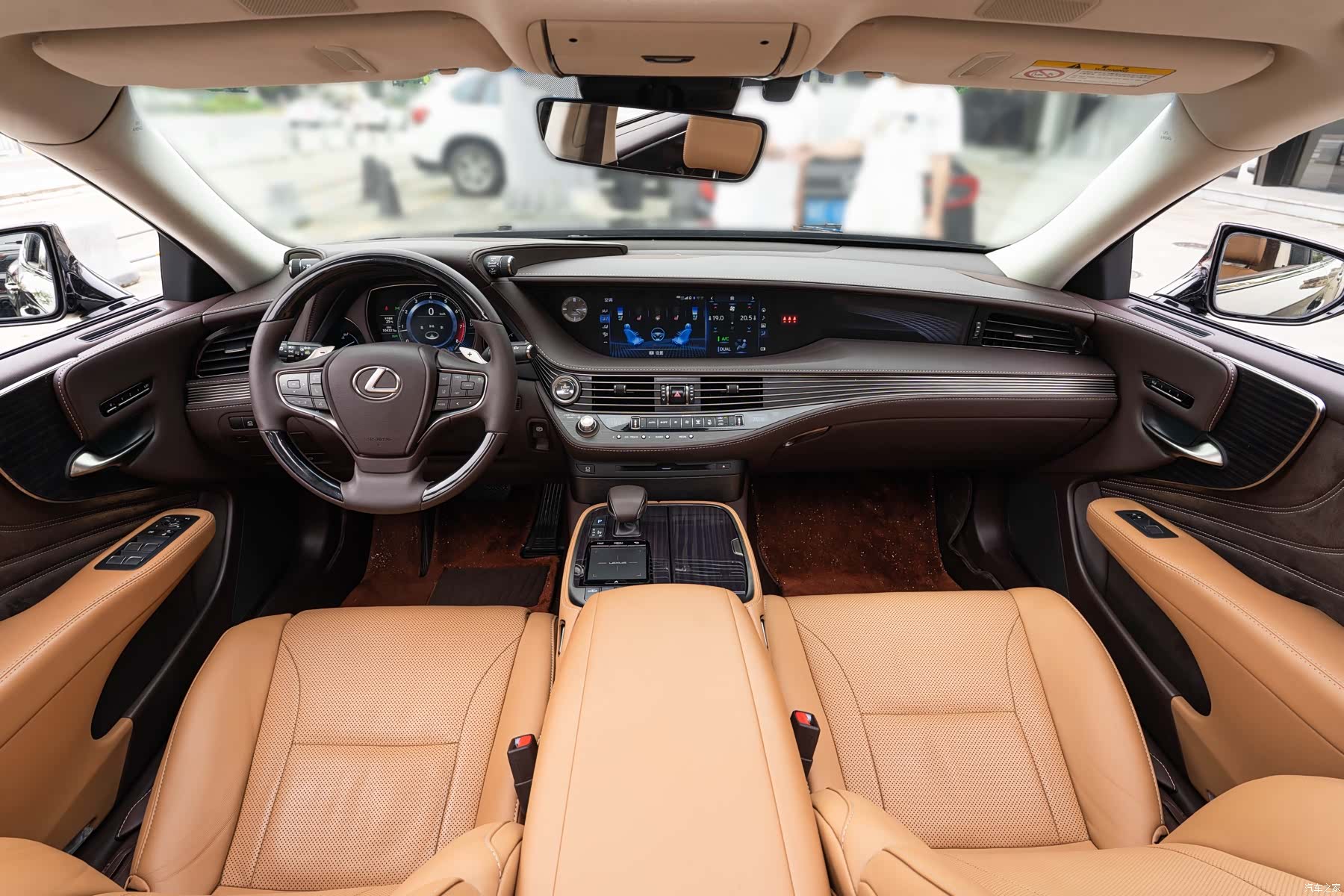 Lexus LS, 2019 13