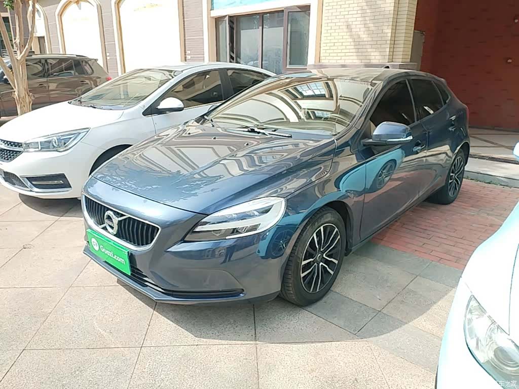 Volvo V40, 2018 2