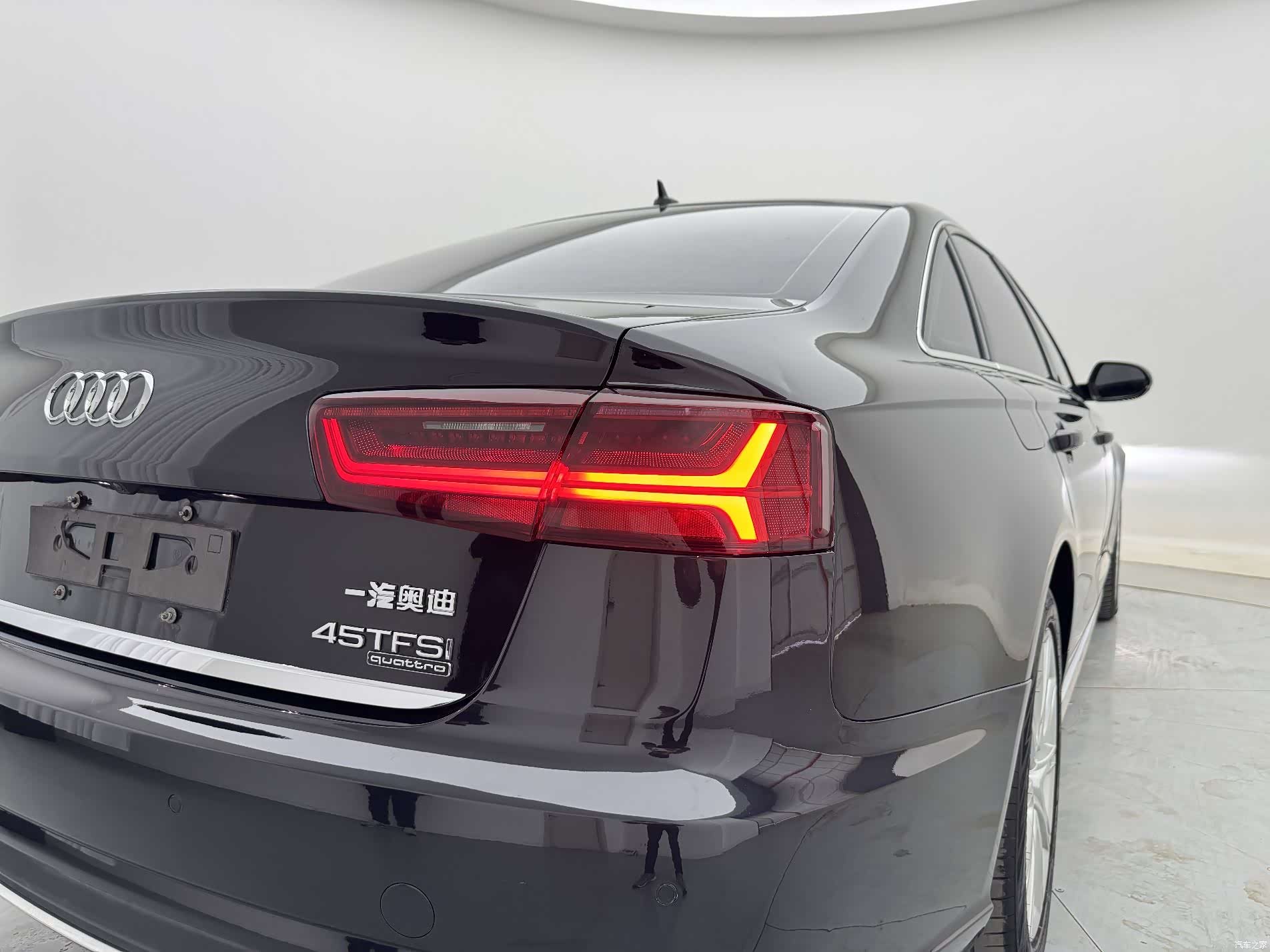 Audi A6L, 2018 9