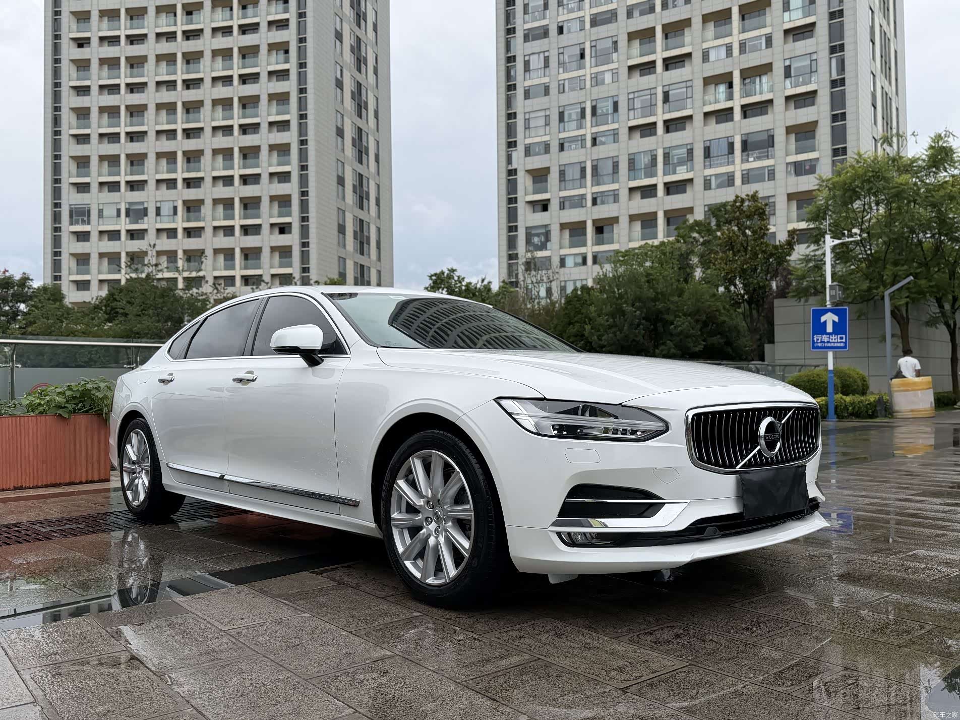 Volvo S90, 2019 3