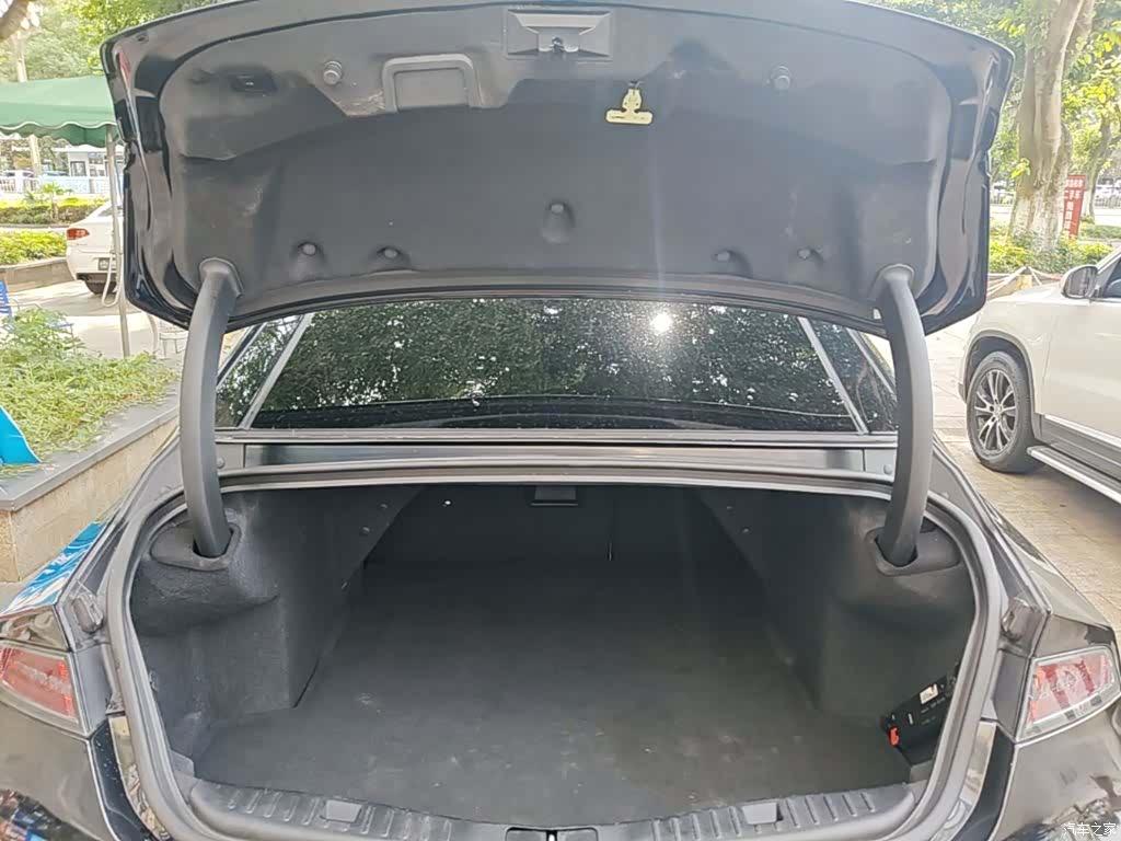 Lincoln MKZ, 2018 19