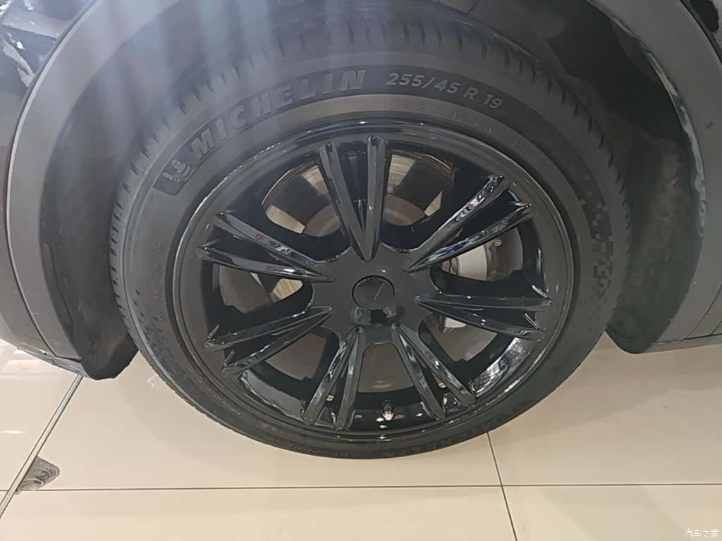 Tesla Model Y, 2021 23