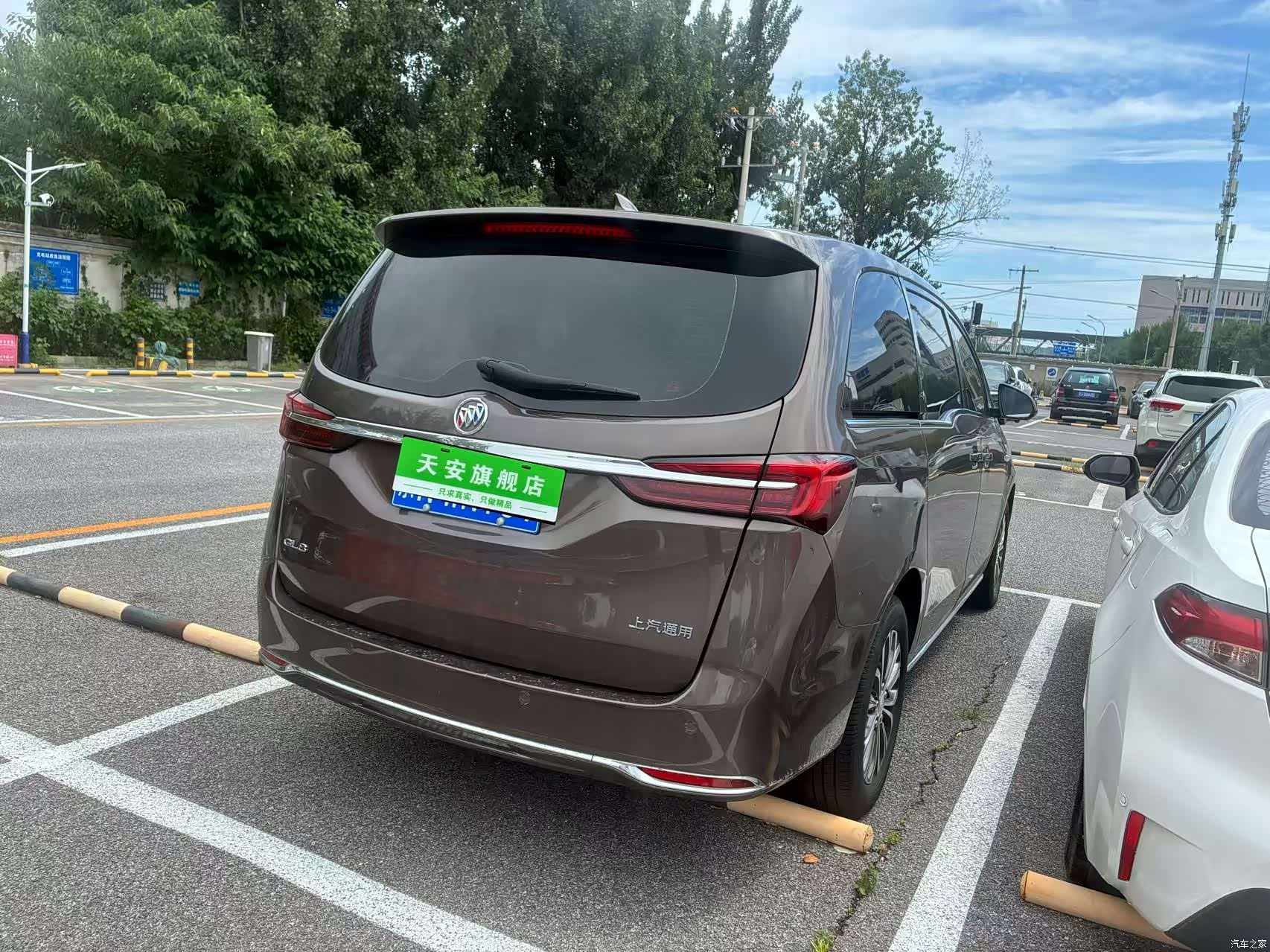 Buick GL8, 2024 9