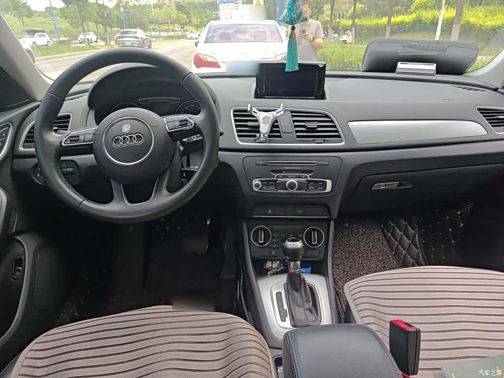 Audi Q3, 2018 6