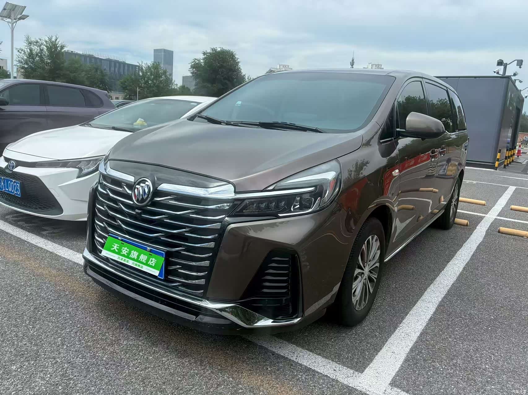 Buick GL8