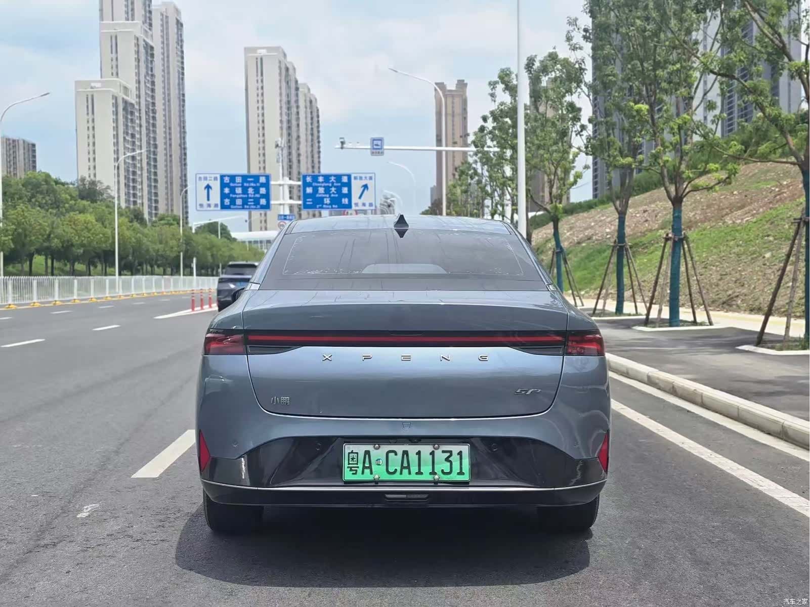 Xpeng P5, 2024 все фото