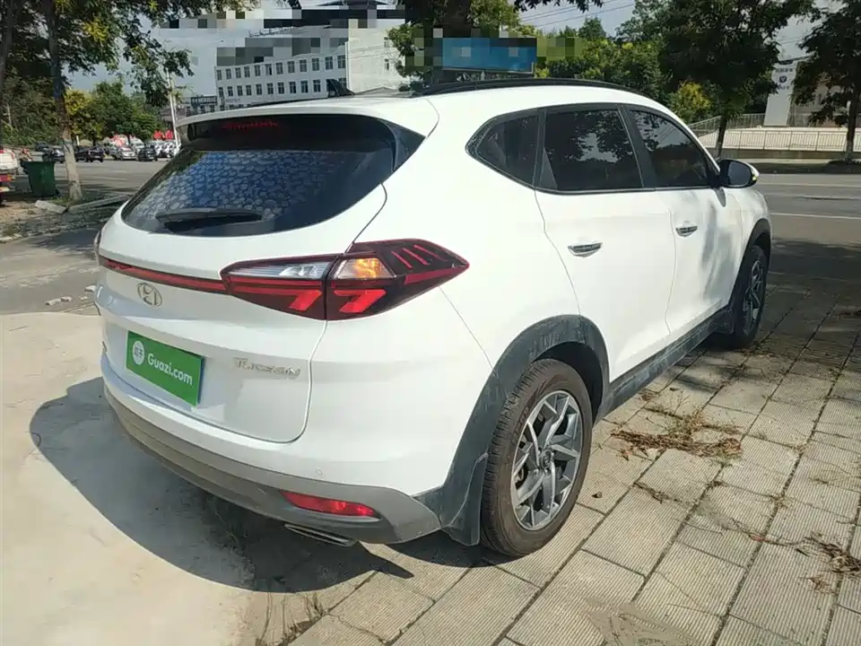Hyundai Tucson