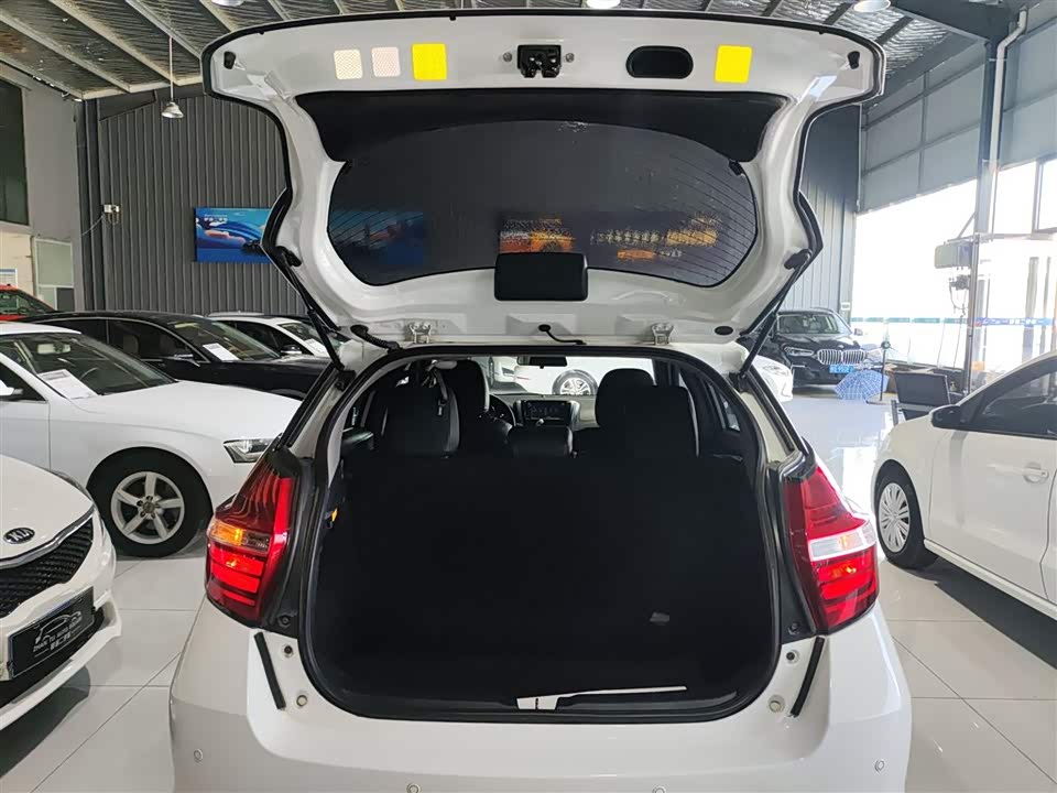 Toyota YARiS L Zhixuan