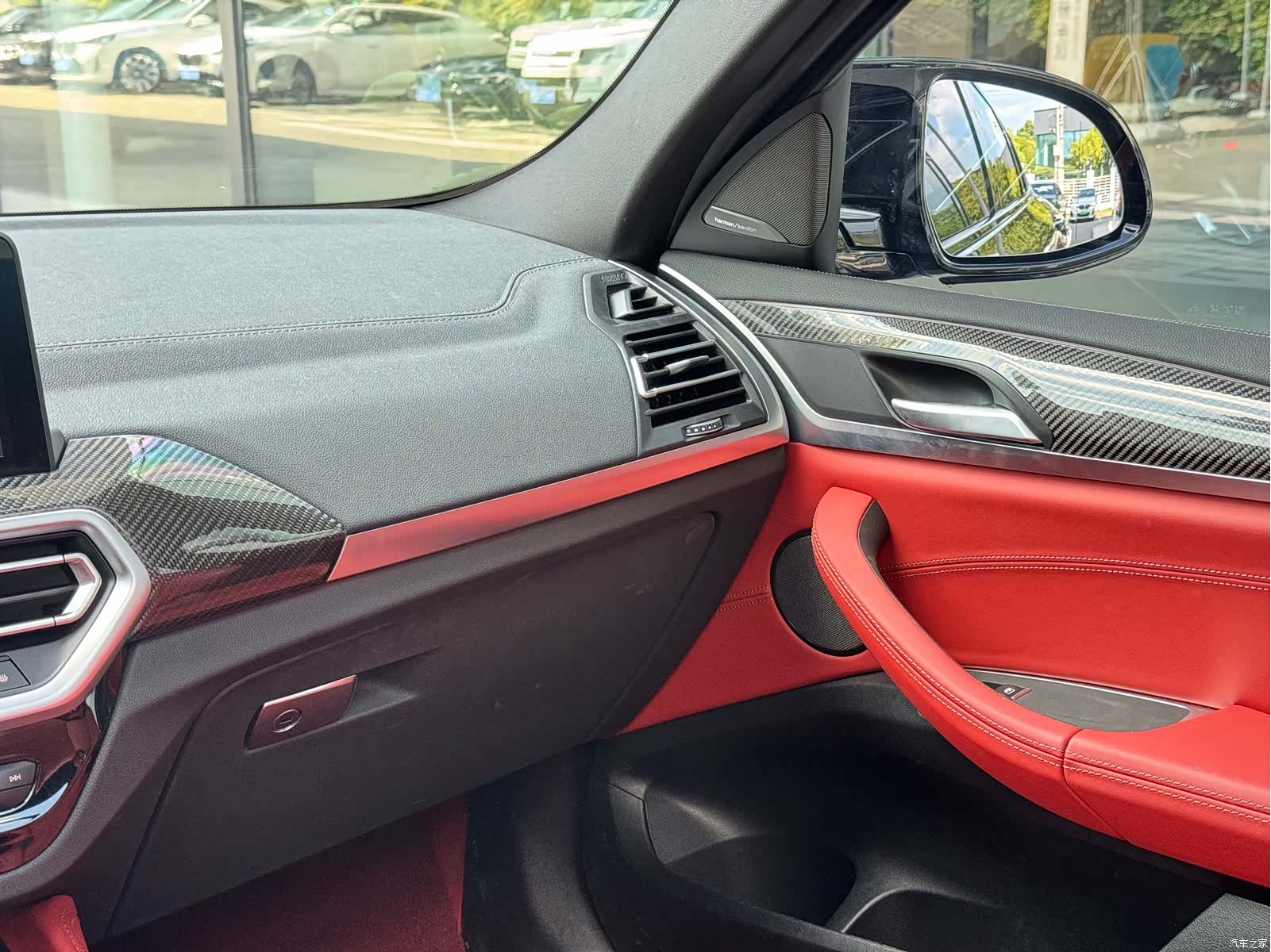 BMW X4, 2025 12