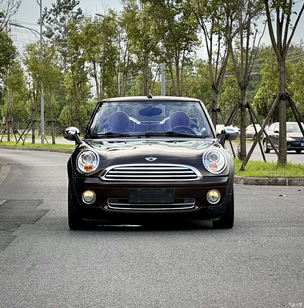 Mini Cooper, 2010 3