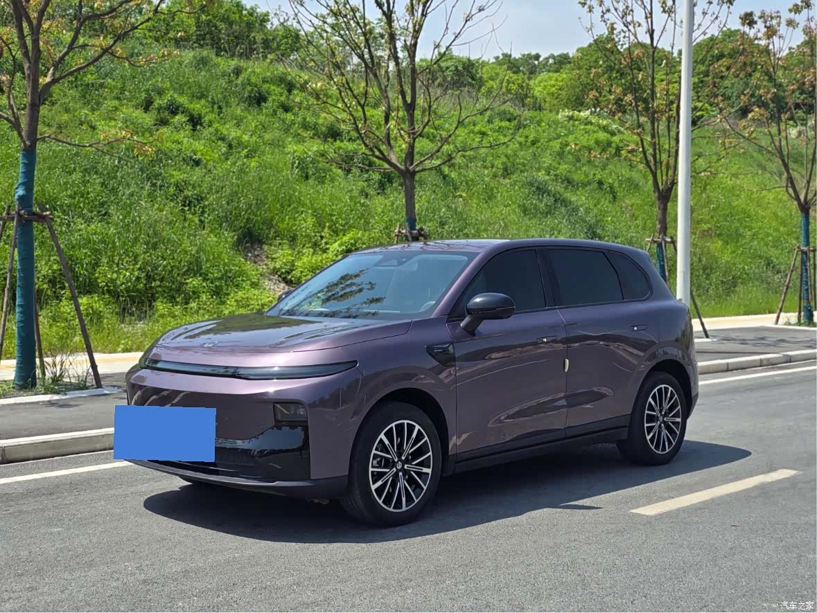 Leapmotor B10