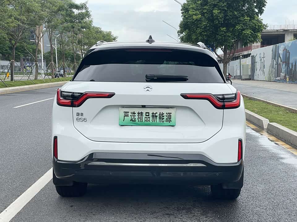 NIO ES6
