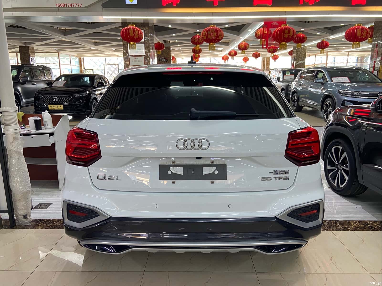 Audi Q2L, 2022 все фото