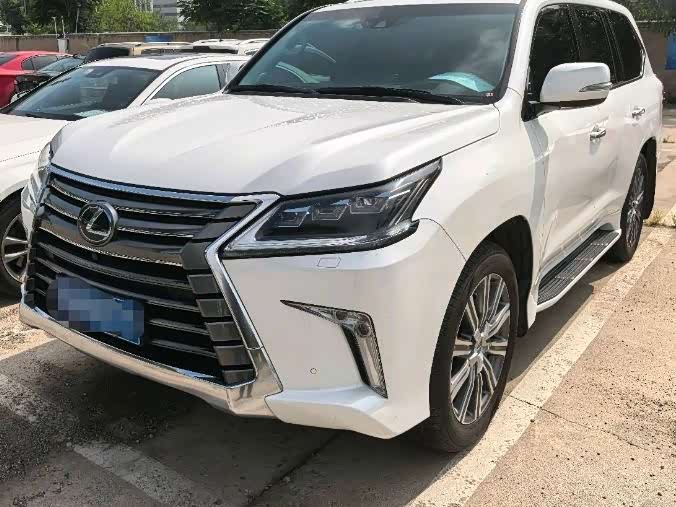 Lexus LX