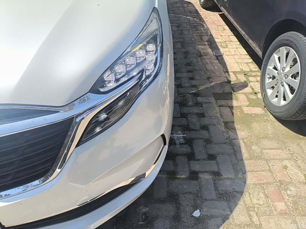 Buick GL8, 2020 24
