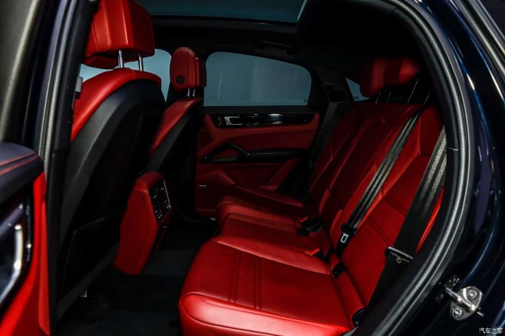 Porsche Cayenne, 2020 10