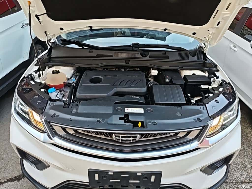 Geely Coolray, 2021 20