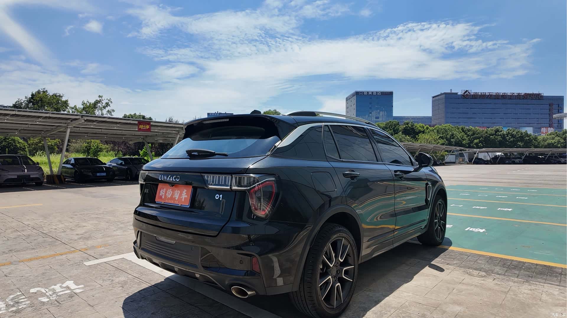 Lynk & Co 01, 2022 все фото