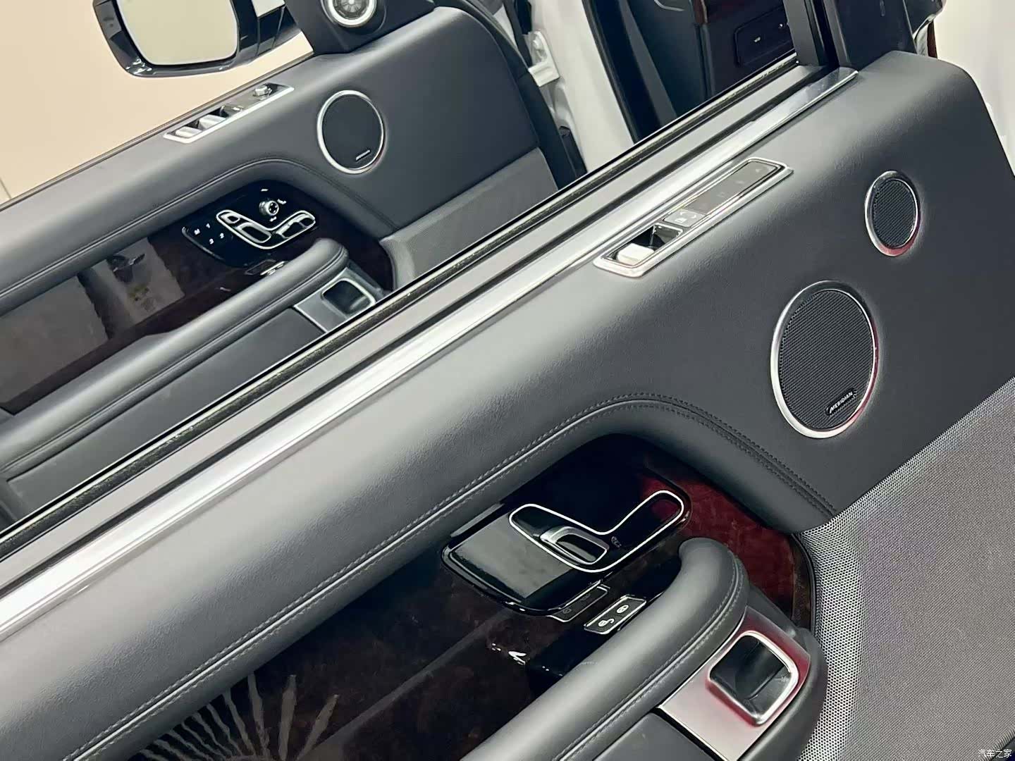 Land Rover Range Rover, 2020 все фото