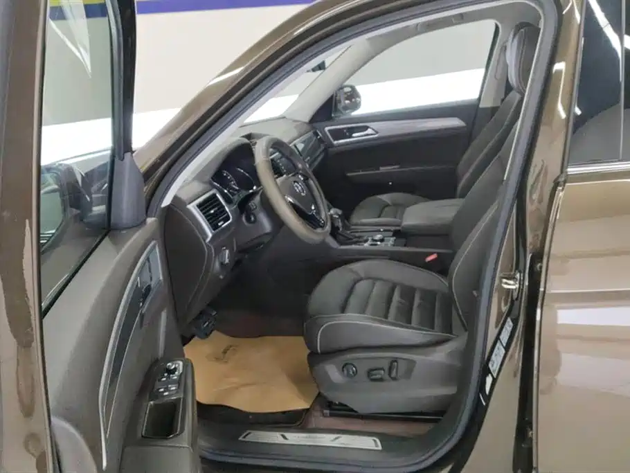 Volkswagen Tourang