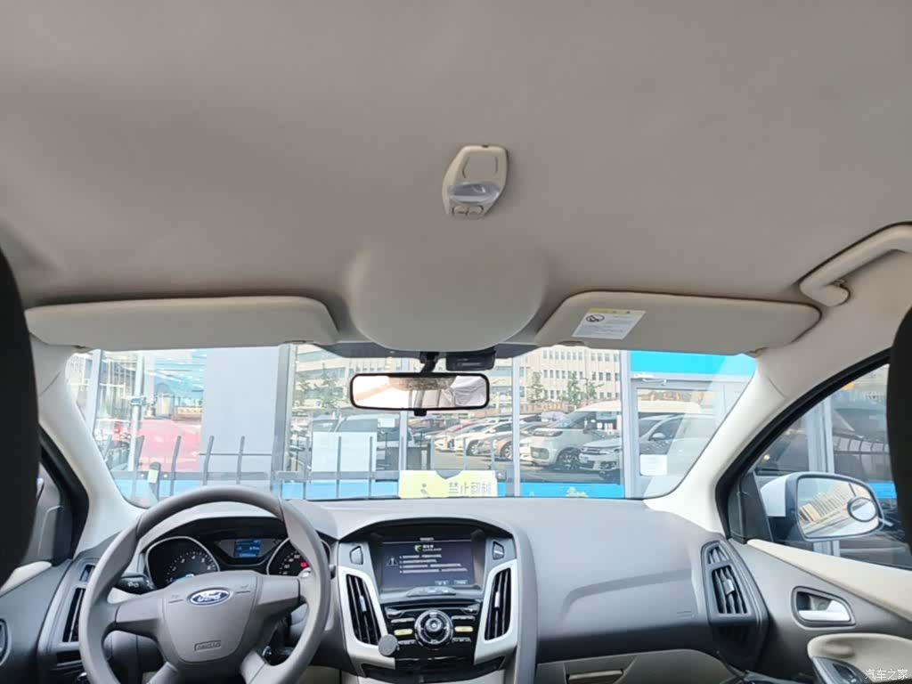 Ford Focus, 2015 18