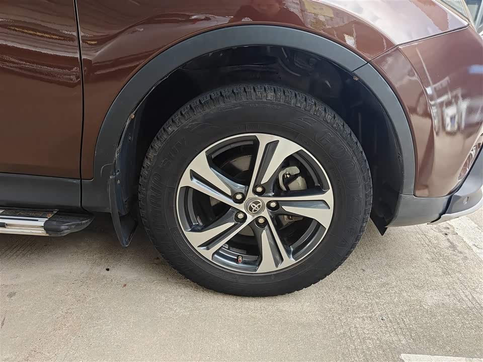 Toyota RAV4 Rongfang