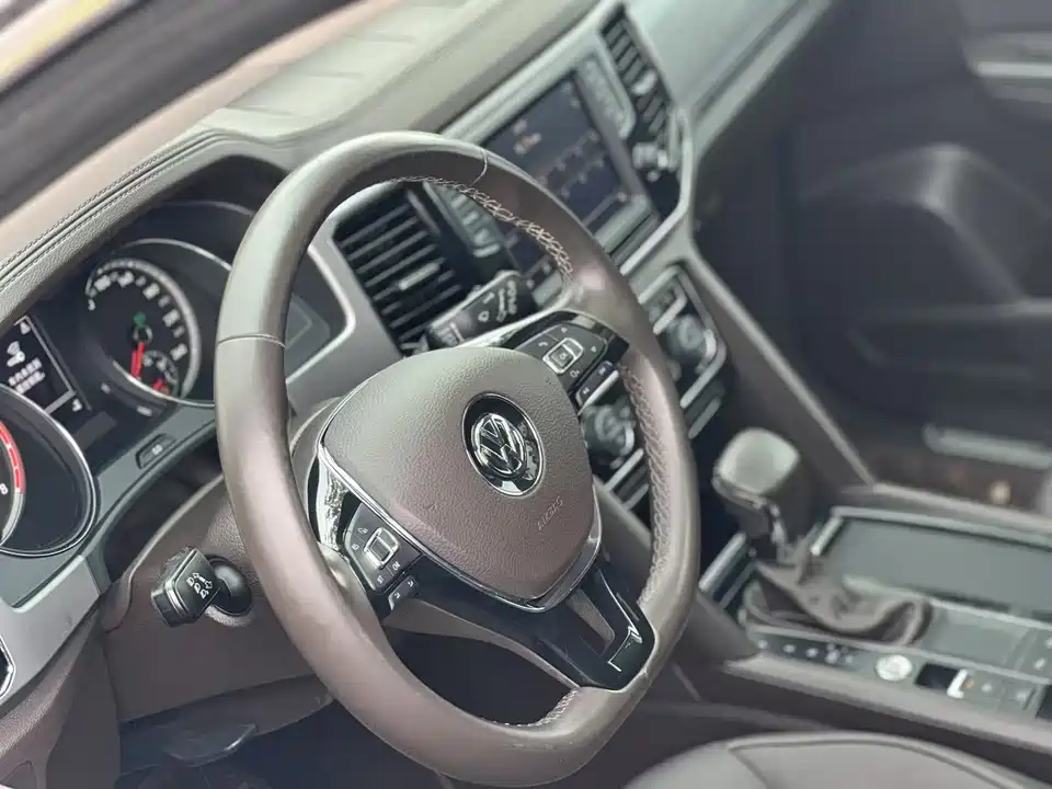 Volkswagen Tourang