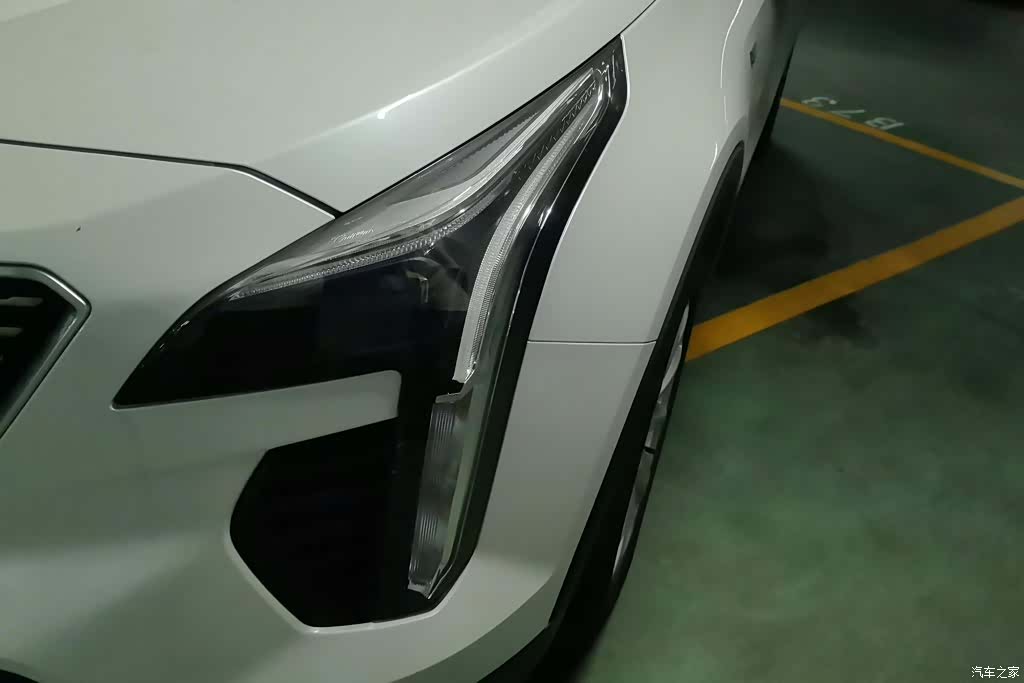 Cadillac XT4, 2020 все фото