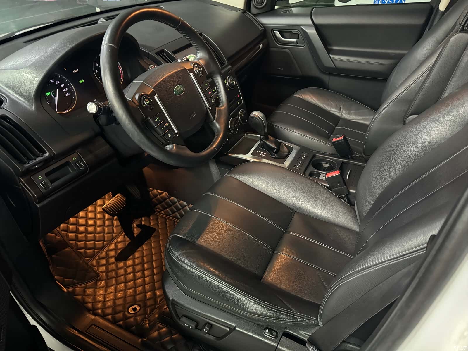 Land Rover Si4, 2014 7