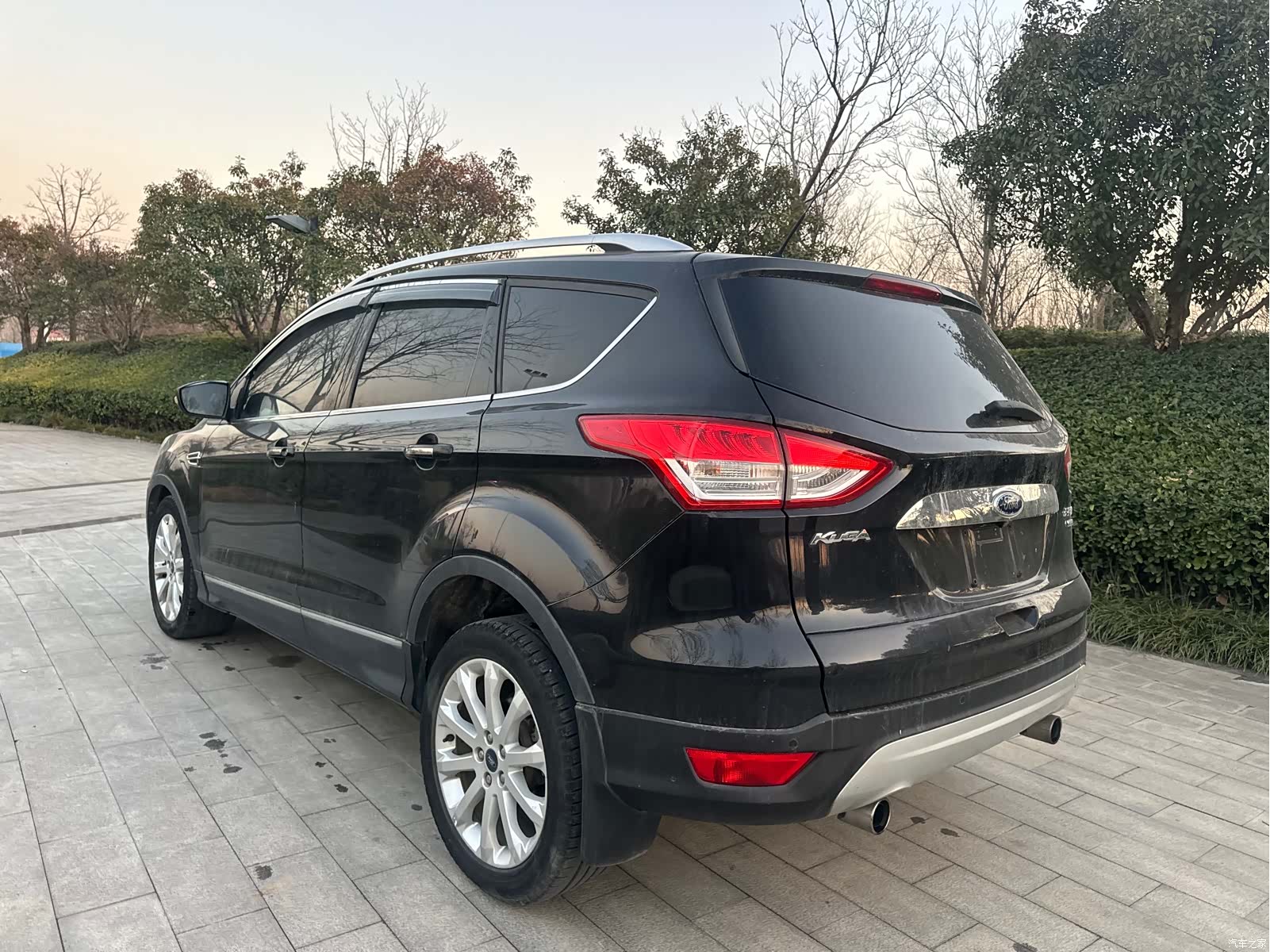 Ford Kuga, 2015 11