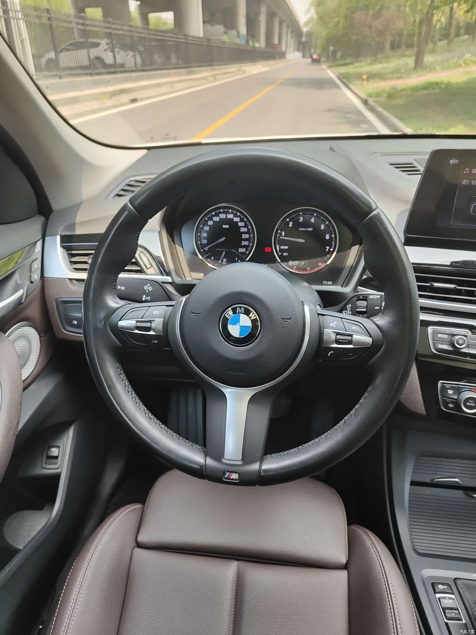 BMW X1, 2021 11
