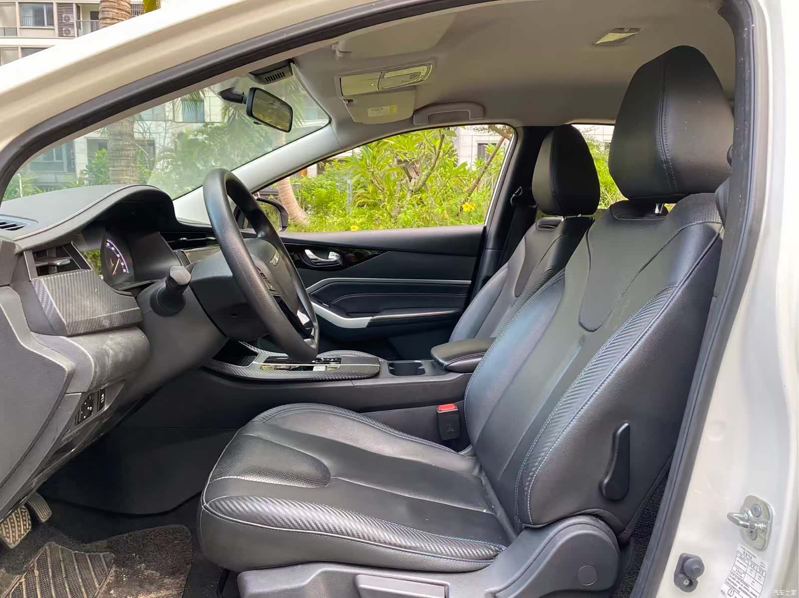 Nissan D60EV, 2022 13